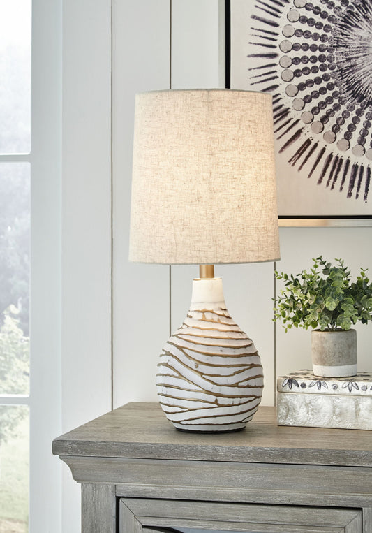 Aleela - Metal Table Lamp - White / Gold Finish