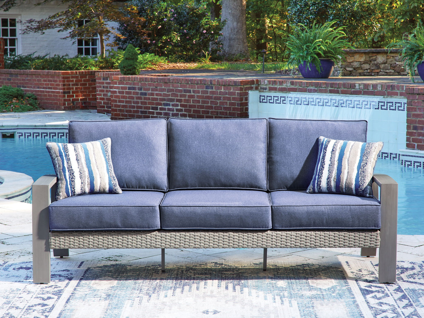Half Moon Beach - Sofa With Cushion - Blue / Gray